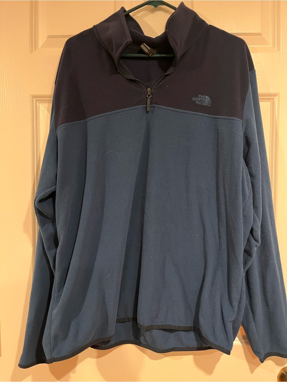 The North Face Men’s Two-Tone Navy and Slate Blue Quarter-Zip Fleece